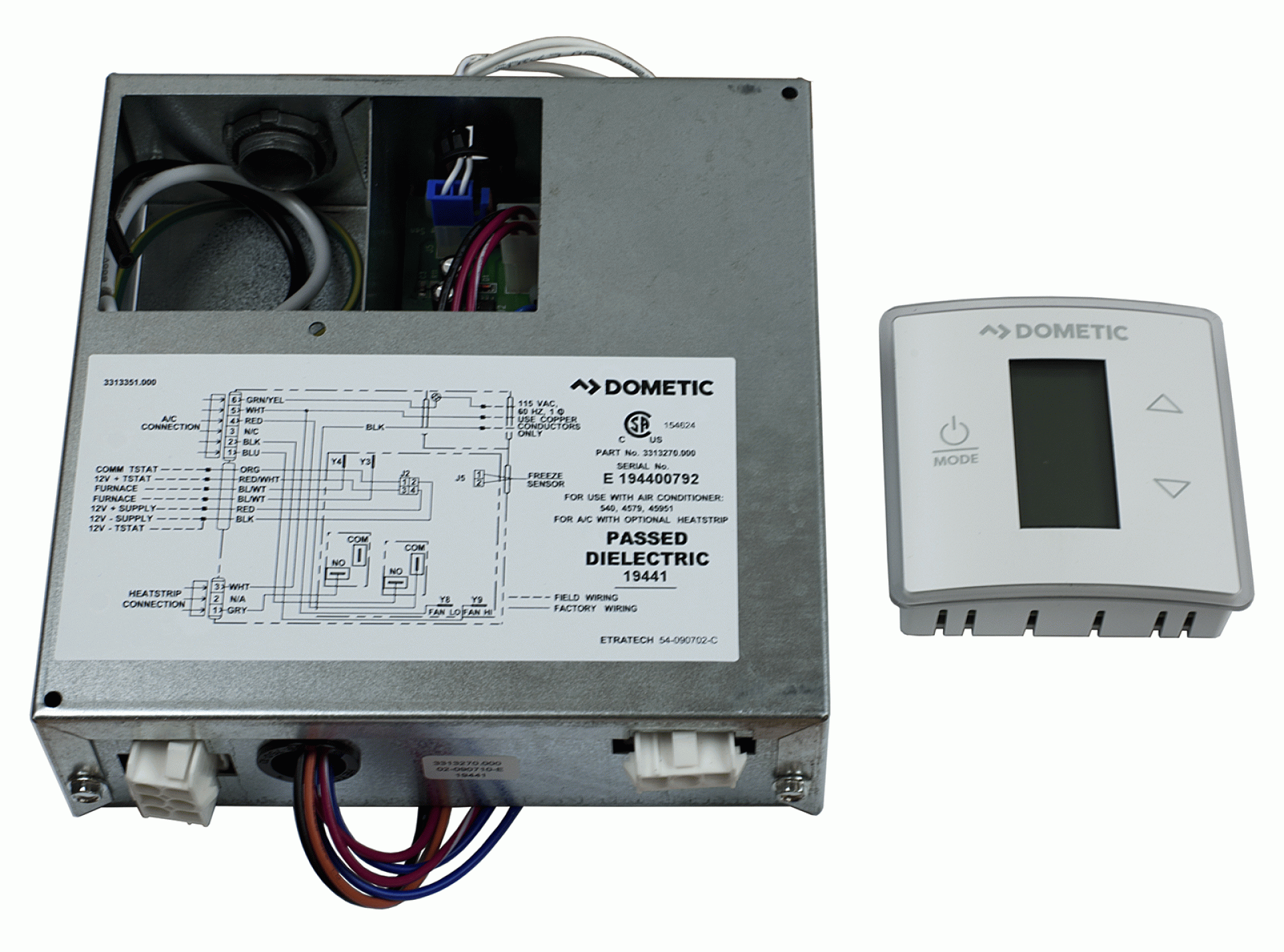 DOMETIC | 3316232.700 | Single zone wall thermostat w/ control kit - Polar White