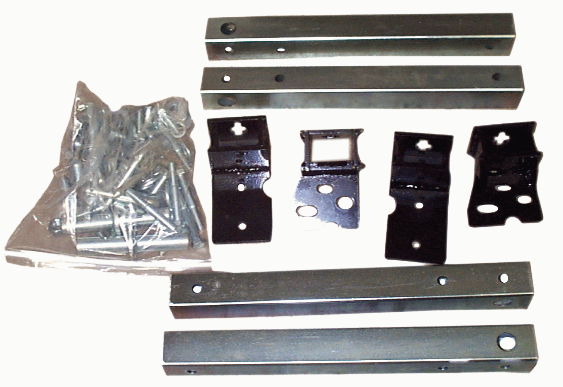 Pull Rite | 3114 | MOUNTING BRACKET KIT 12K SUPER GLIDE 04-05 CHEVY 1500 W/5 FEET 8 INCH BED