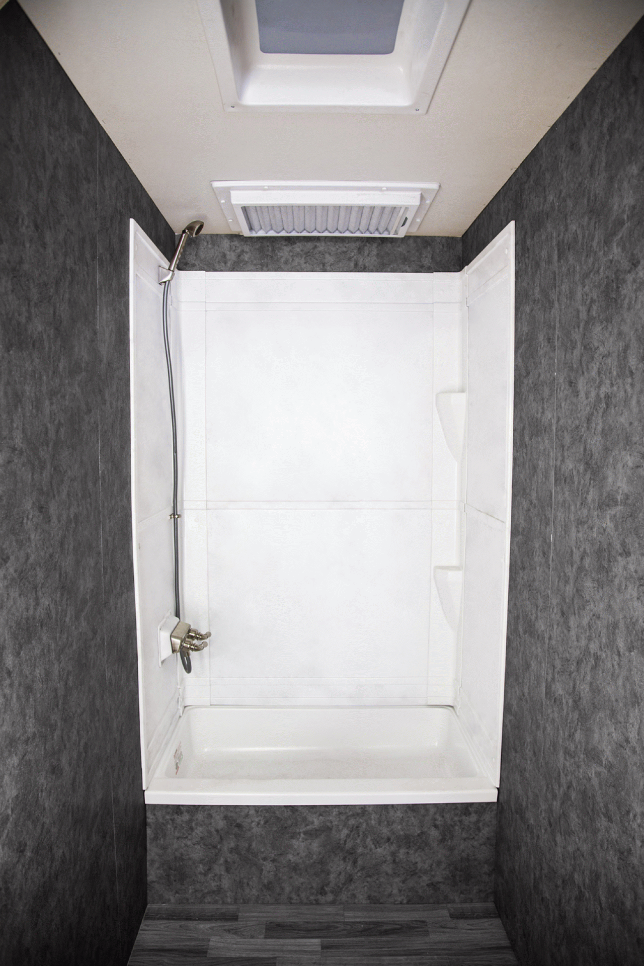 DUO-FORM PLASTICS | UNI3PC-WHT | Shower Wall System - White